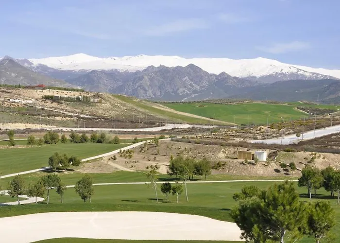 Granada-otura -villa Hoyo 7-nieve -campo De Golf,playa Cercana Cargador Electrico Rapido غرناطة