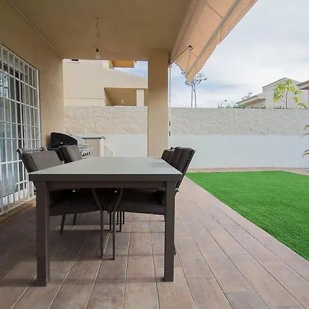 Villa Granada-otura -villa Hoyo 7-nieve -campo De Golf,playa Cercana Cargador Electrico Rapido *